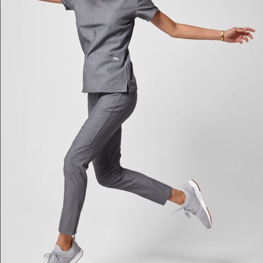 FIGS Gray Kanye Moto Scrubs XXS